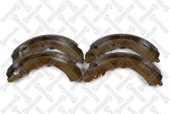 Brake Shoe Set 657 100-SX