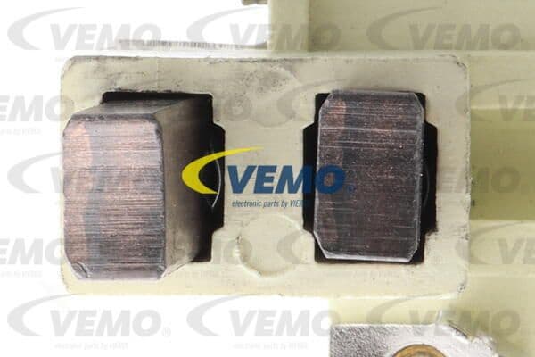 Alternator Regulator Original VEMO Quality V10-77-0001 - image 2