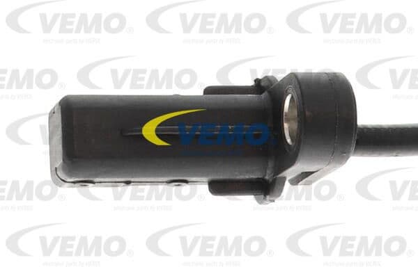 Sensor, wheel speed Original VEMO Quality V20-72-0499