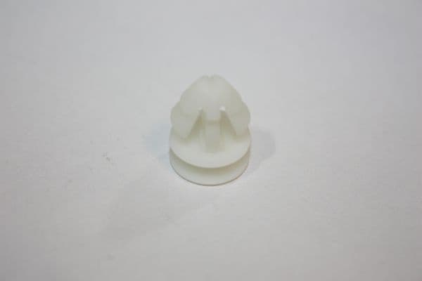 Clip, trim/protection strip 100033810