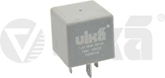 Relay, fuel pump 99060472401