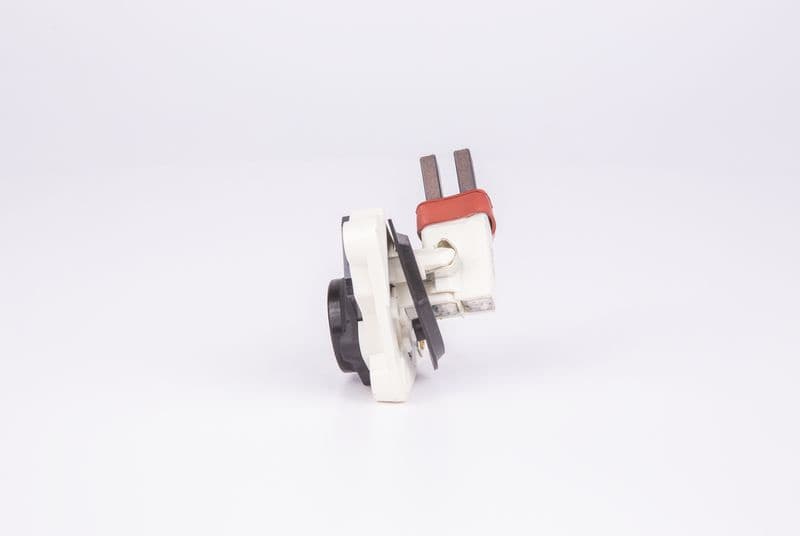 Alternator Regulator 1 987 AN0 215 - image 5
