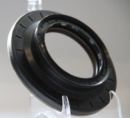 Shaft Seal, differential 01027938B - image 2